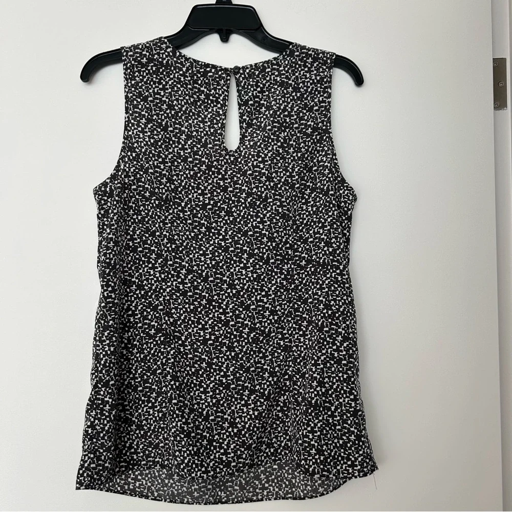 GAP Womens Sleeveless Geo Print Blouse
